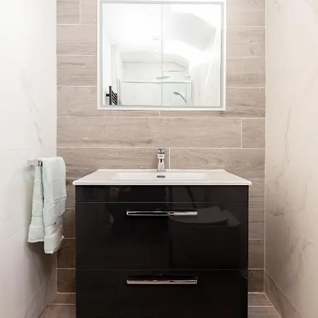 Bective Stud Apartman *