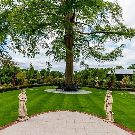 Bective Stud * נאבאן