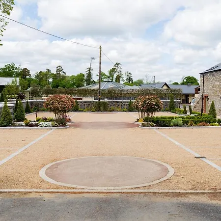 Bective Stud Apartman *