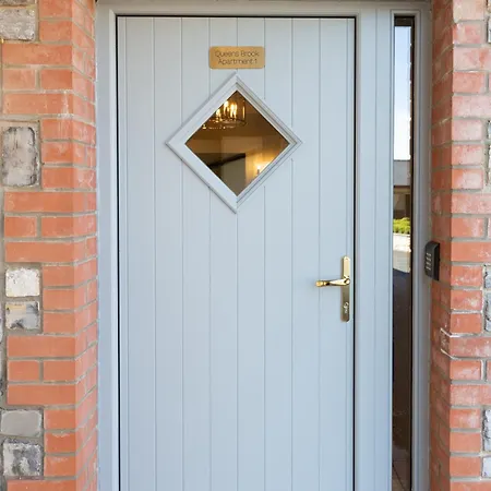 דירה Bective Stud נאבאן