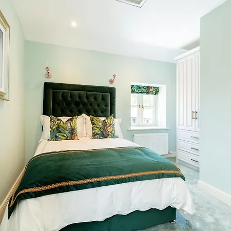 Bective Stud Apartment *
